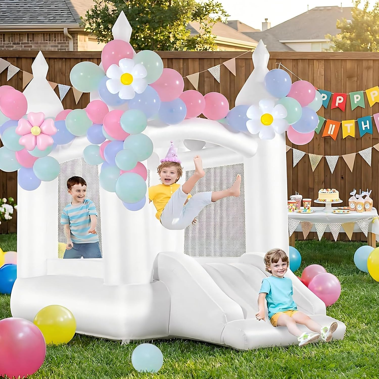 Kids Outdoor House - Beyaz Zıplama Evi İç ve Dış